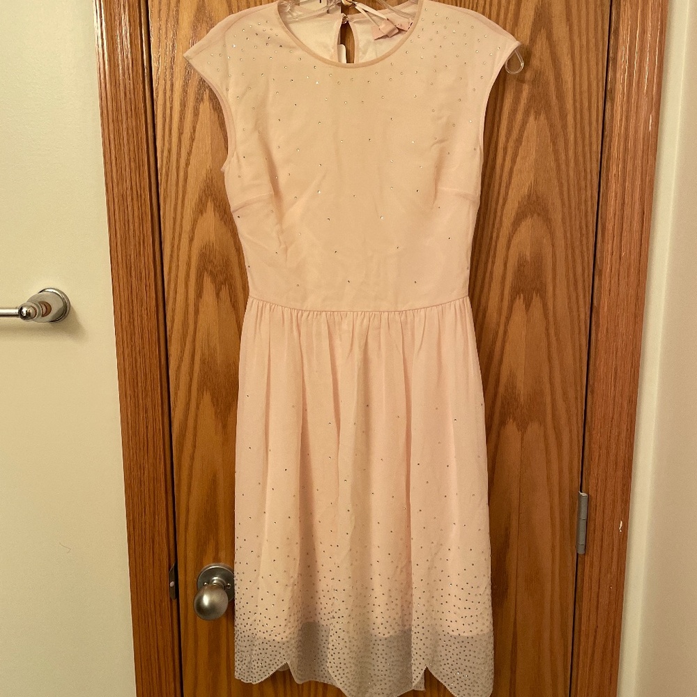 NWT Ted Baker Vienne light pink embellished scalloped hem dress